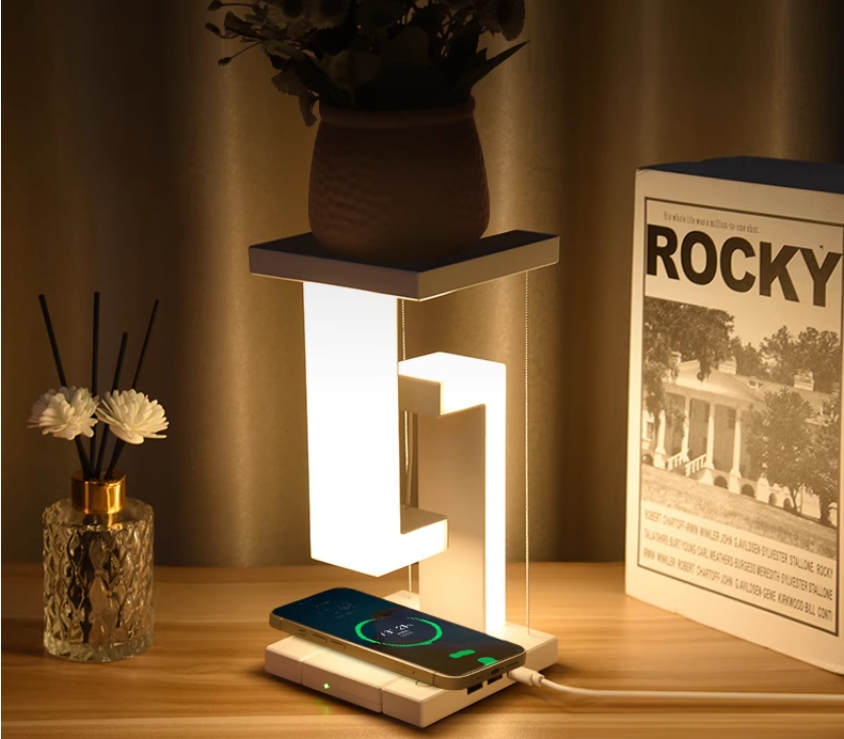 长期制作批发 磁悬浮手机充电台灯 反作用力装饰灯