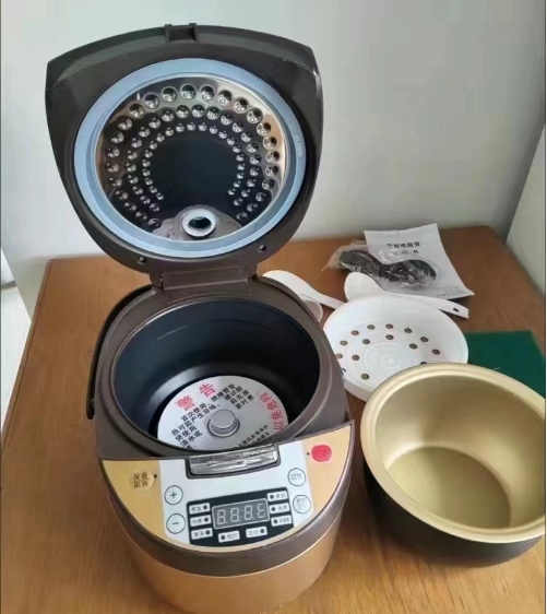 电器城转让，清库存 【清仓处理】电饭煲苏泊尔美的同款3升5升容量