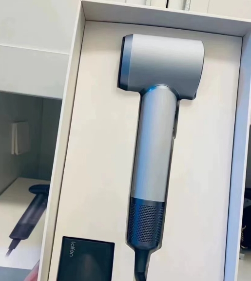 朋友天猫店创业失败给钱就卖，徕芬全新未拆封